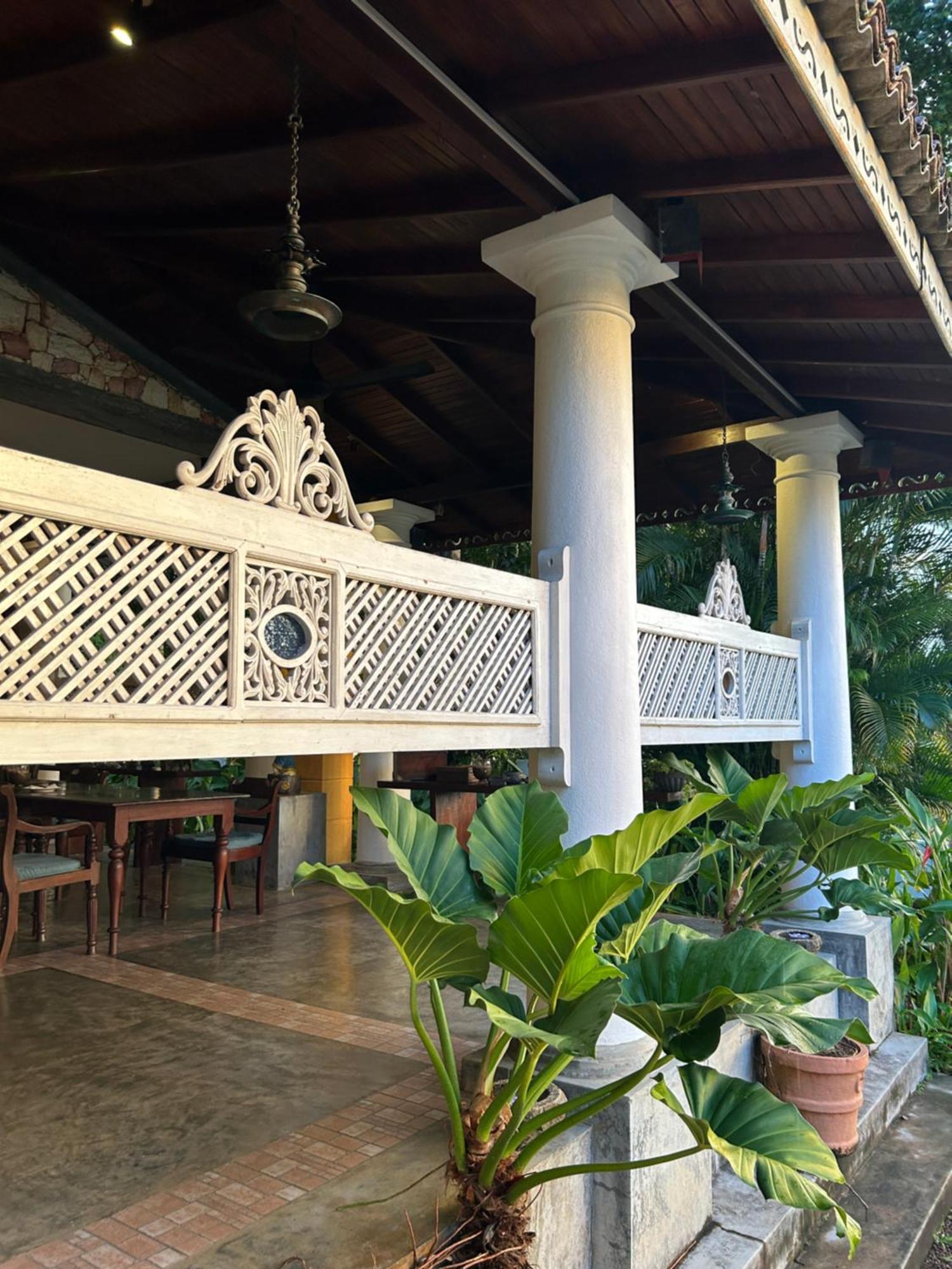 Villa Kubura Hikkaduwa Buitenkant foto