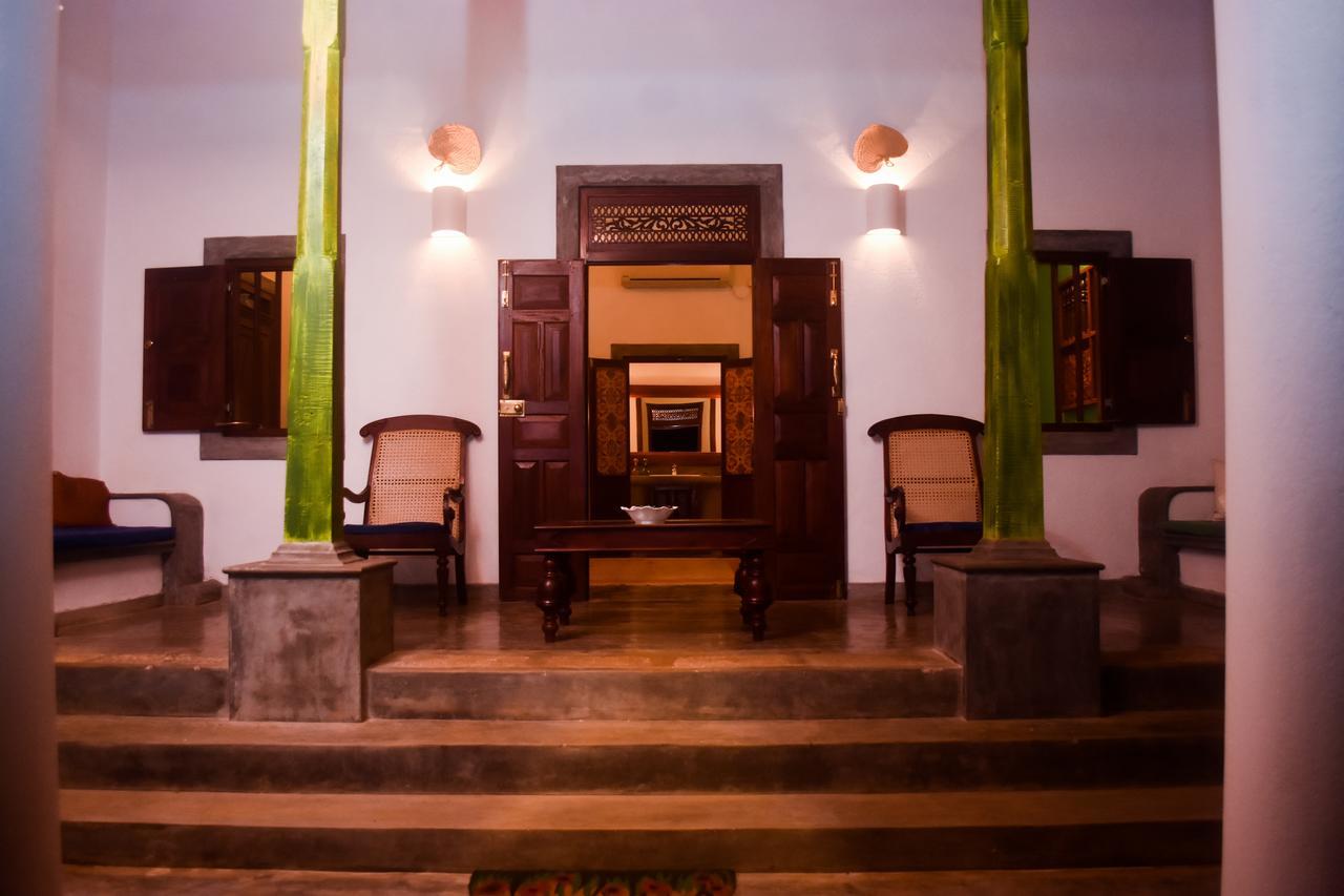 Villa Kubura Hikkaduwa Buitenkant foto