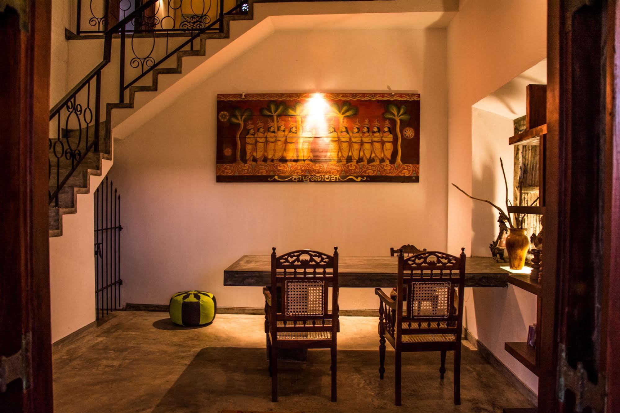 Villa Kubura Hikkaduwa Buitenkant foto